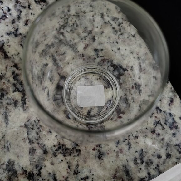 Clear Vase - Picture 4 of 5